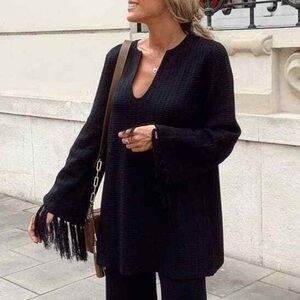 Zara Textured Knit Fringe Tunic Black Women S V-Neck Casual Top Blogger’s Fave